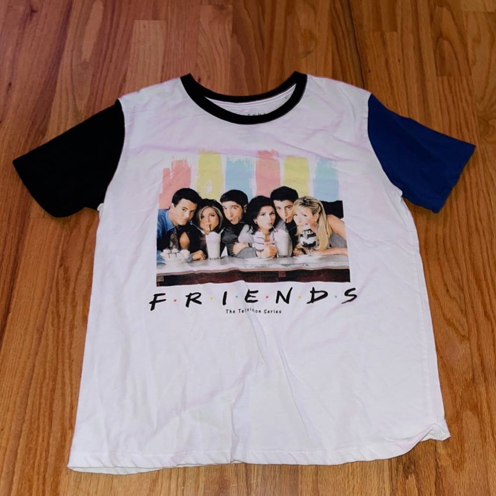 graphic tee